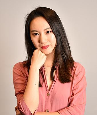 a photo of Mandy He, MBA '20, M.S. '21